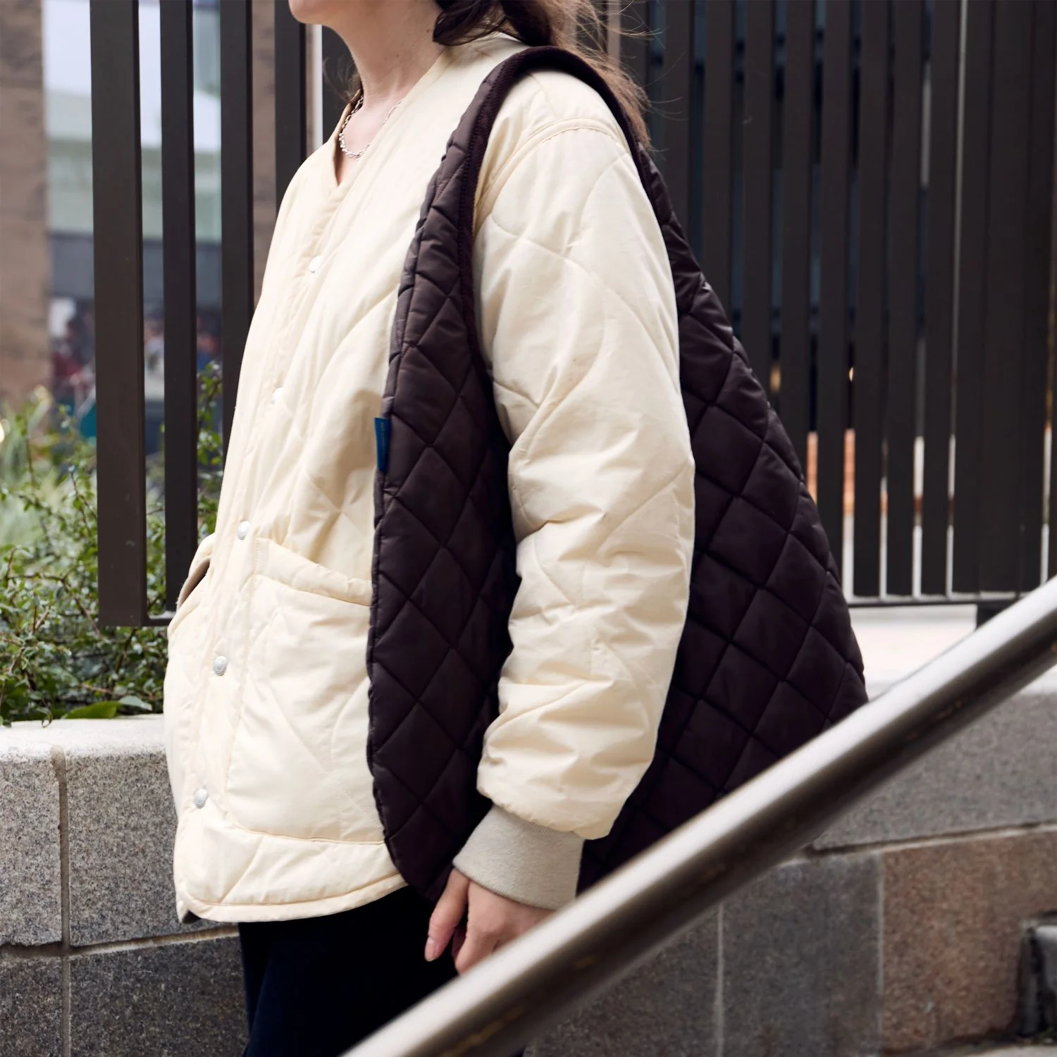Quilted Round Bag - Image 4